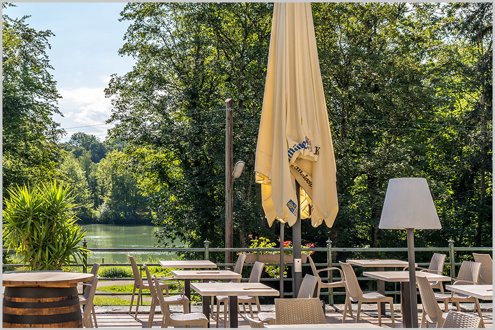 gasthof-hinterbruehl-am-see-seeterrasse
