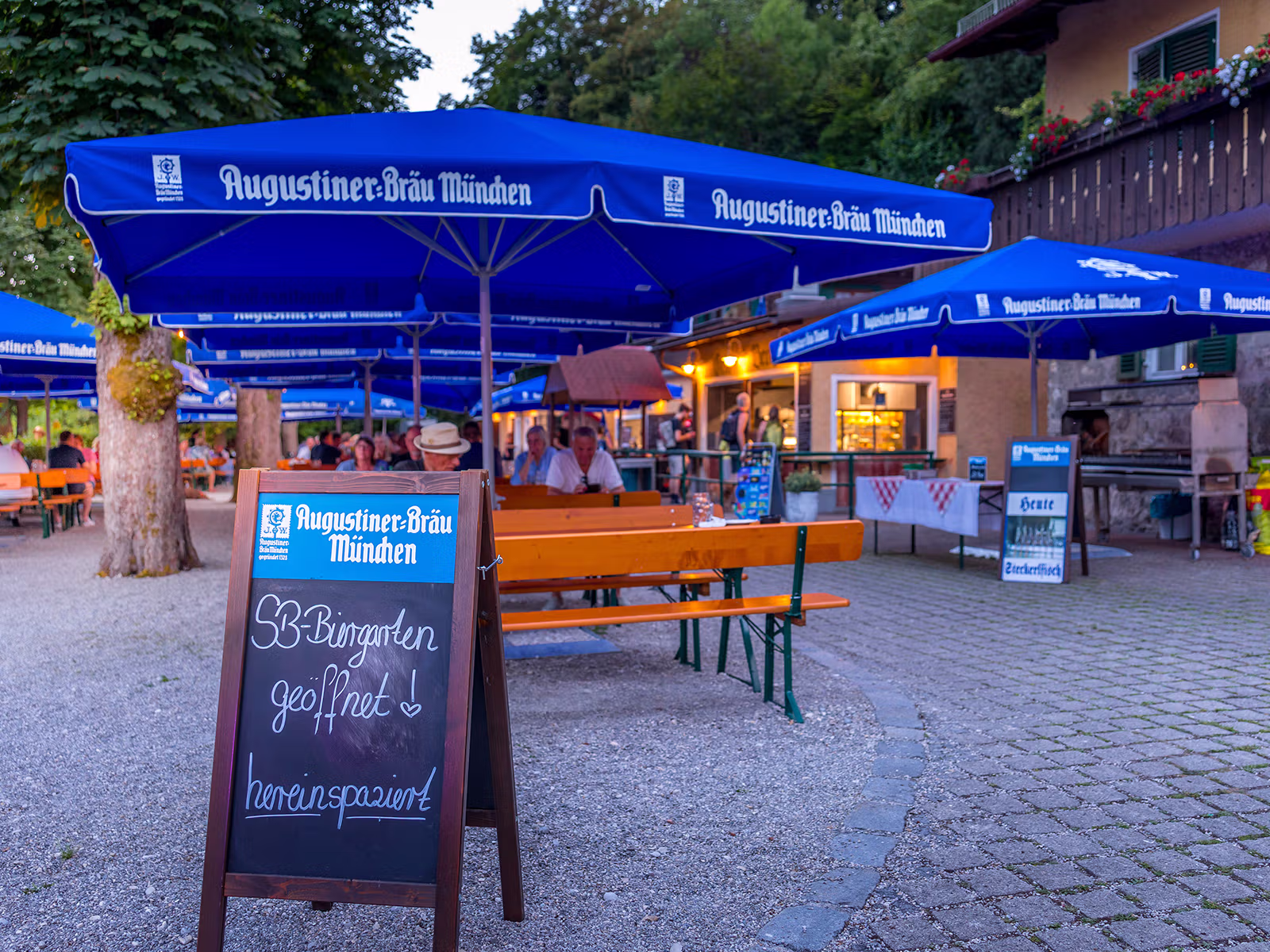 gasthof-hinterbruehl-am-see-kastanienbiergarten